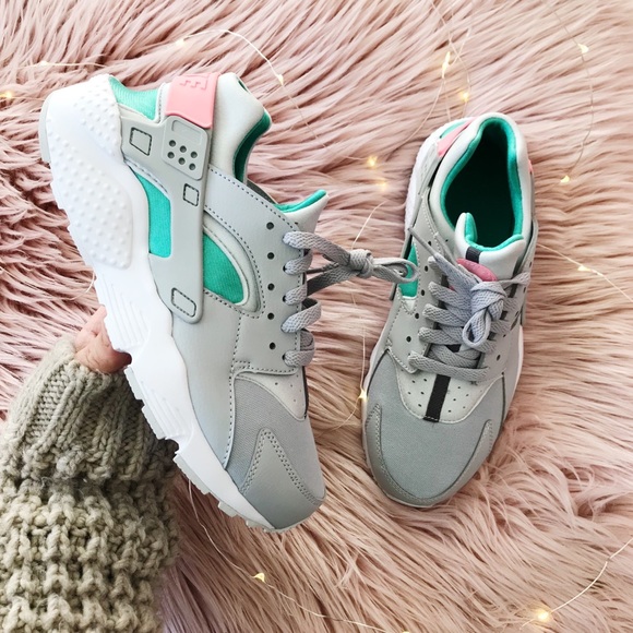 Nike huarache run sneaker - Picture 2 of 8